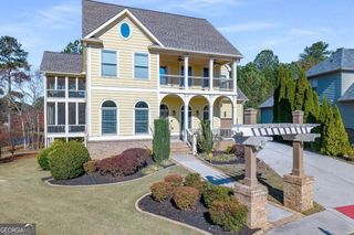 679 Crystal Cove Court, Loganville, GA 30052