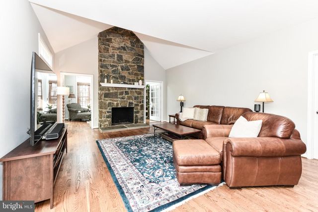 43478 GOLDEN MEADOW CIR, Ashburn, VA 20147