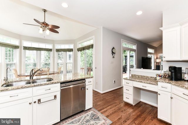 43478 GOLDEN MEADOW CIR, Ashburn, VA 20147