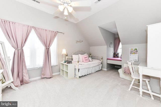 43478 GOLDEN MEADOW CIR, Ashburn, VA 20147