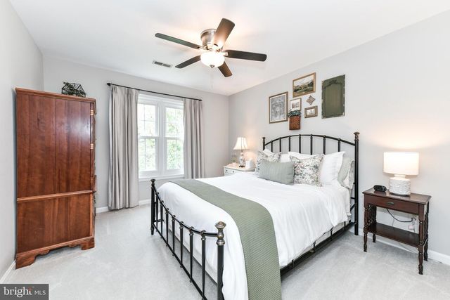 43478 GOLDEN MEADOW CIR, Ashburn, VA 20147