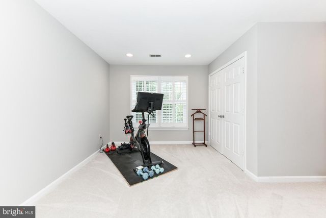 43478 GOLDEN MEADOW CIR, Ashburn, VA 20147