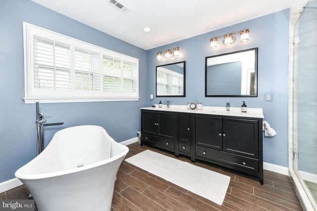 43478 GOLDEN MEADOW CIR, Ashburn, VA 20147