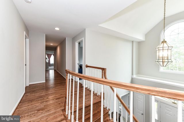 43478 GOLDEN MEADOW CIR, Ashburn, VA 20147