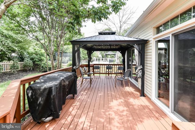 43478 GOLDEN MEADOW CIR, Ashburn, VA 20147