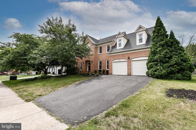 43478 GOLDEN MEADOW CIR, Ashburn, VA 20147