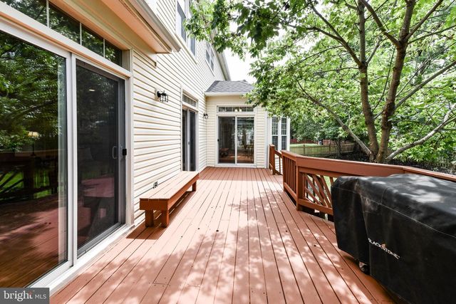 43478 GOLDEN MEADOW CIR, Ashburn, VA 20147