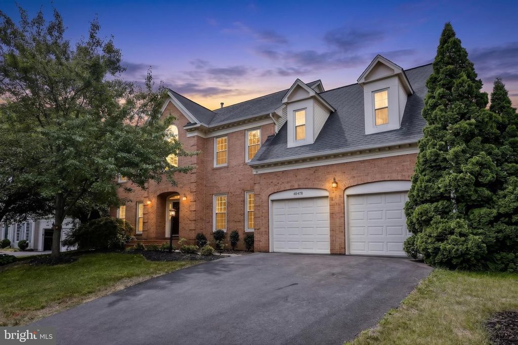 43478 GOLDEN MEADOW CIR, Ashburn, VA 20147