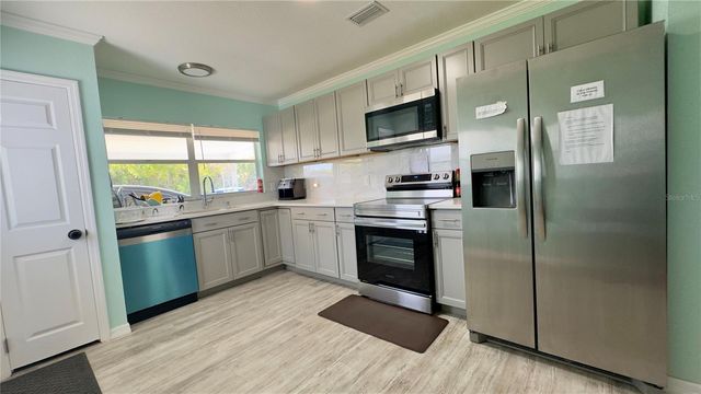 420 GREENWICH AVENUE NW, Port Charlotte, FL 33952