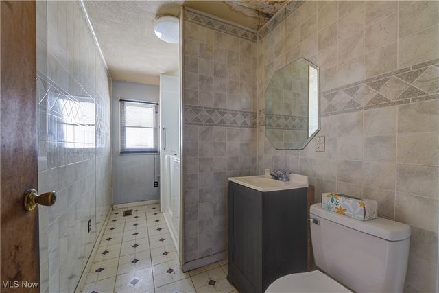 326 Indiana Avenue, Lorain, OH 44052