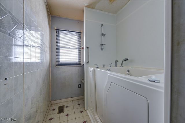 326 Indiana Avenue, Lorain, OH 44052