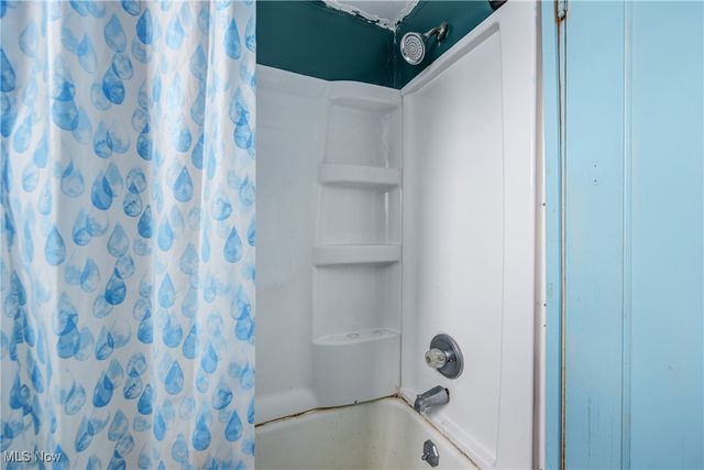 326 Indiana Avenue, Lorain, OH 44052