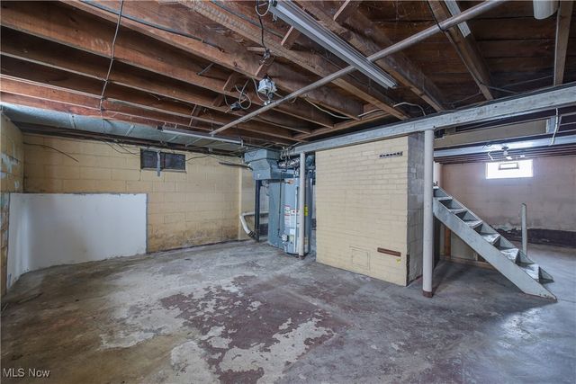 326 Indiana Avenue, Lorain, OH 44052