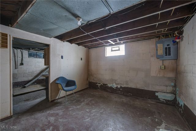 326 Indiana Avenue, Lorain, OH 44052