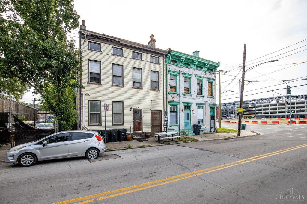 1602 John Street, Cincinnati, OH 45214