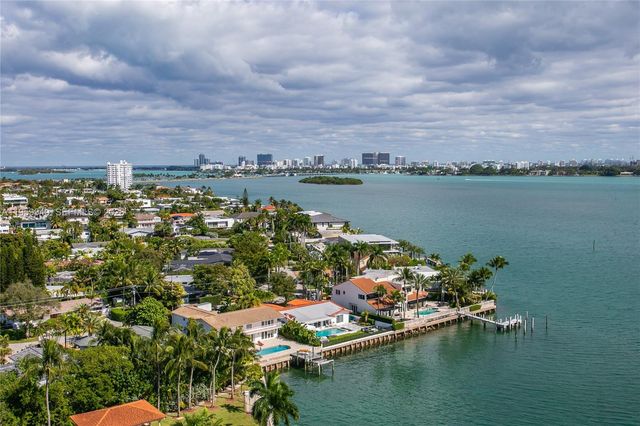 1800 NE 114th St 1704, Miami, FL 33181