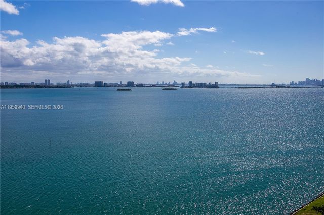 1800 NE 114th St 1704, Miami, FL 33181