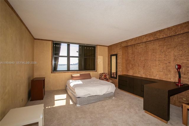 1800 NE 114th St 1704, Miami, FL 33181