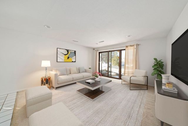 30 Church St 4, Braintree, MA 02184