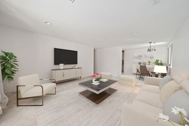 30 Church St 4, Braintree, MA 02184