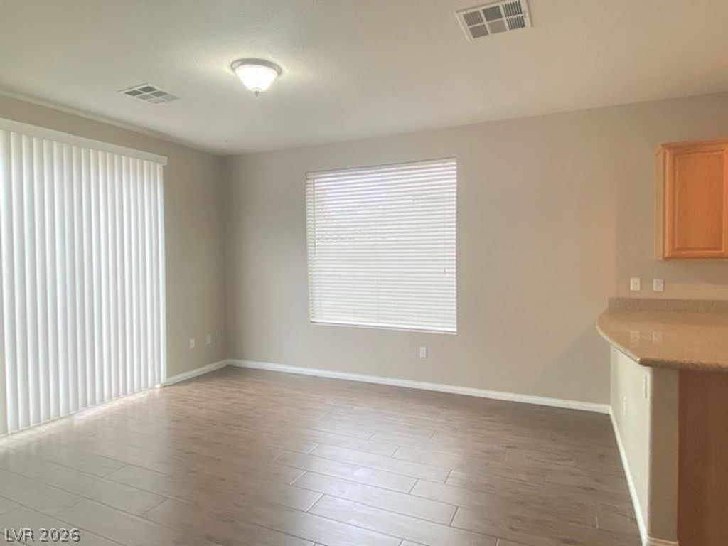 6269 Glimmering Light Avenue, Las Vegas, NV 89139 — photo 5