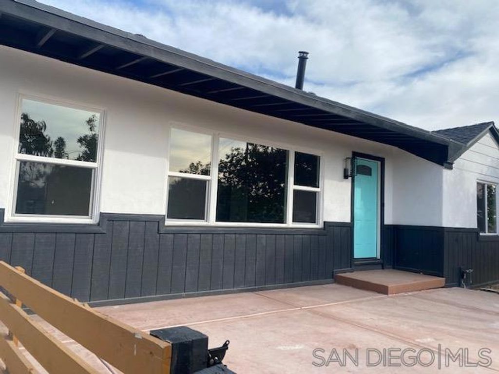 1661 Colfax Dr, Lemon Grove, CA 91945 — exterior