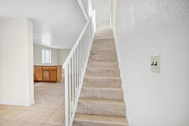 2039 W Florence, Los Angeles, CA 90047