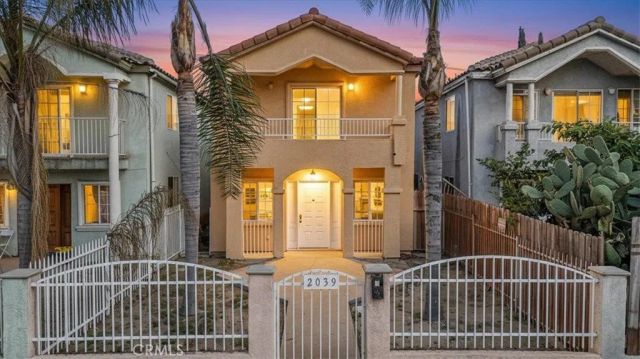 2039 W Florence, Los Angeles, CA 90047