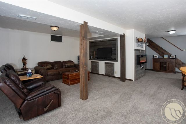 6802 US Highway 212, Red Lodge, MT 59068