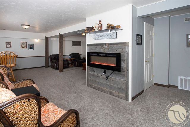 6802 US Highway 212, Red Lodge, MT 59068