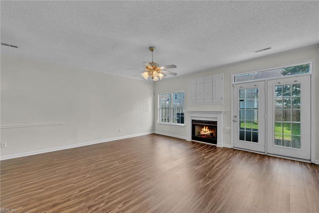 2440 Dillingham RD, Virginia Beach, VA 23456