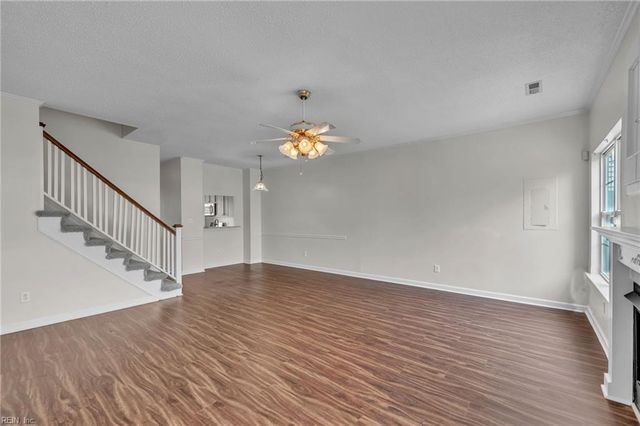 2440 Dillingham RD, Virginia Beach, VA 23456