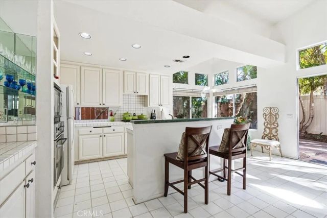 1672 Olympus Loop, Vista, CA 92081