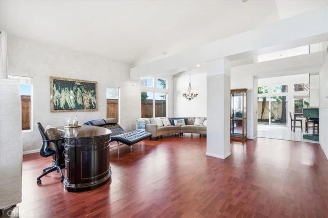 1672 Olympus Loop, Vista, CA 92081