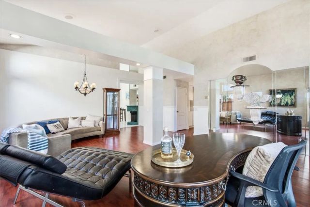 1672 Olympus Loop, Vista, CA 92081