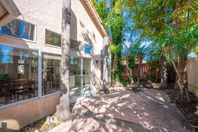 1672 Olympus Loop, Vista, CA 92081