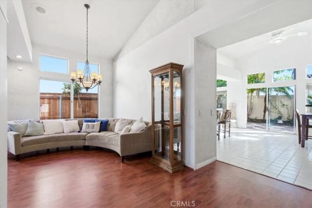 1672 Olympus Loop, Vista, CA 92081