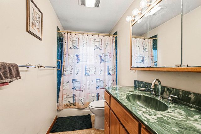 145 Pleasantview Drive, Battle Creek, MI 49017