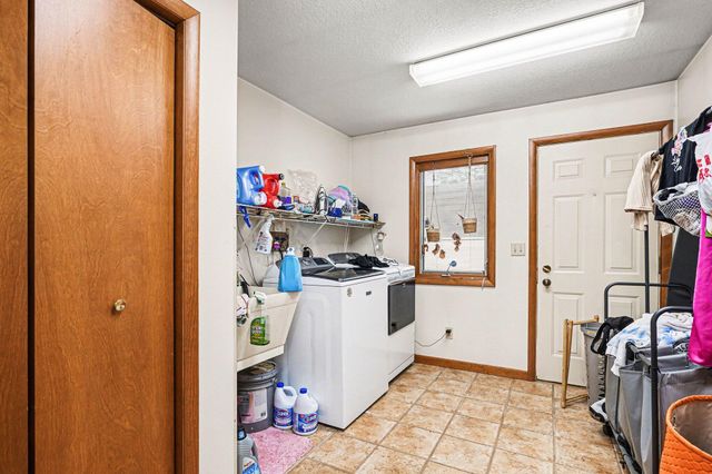 145 Pleasantview Drive, Battle Creek, MI 49017