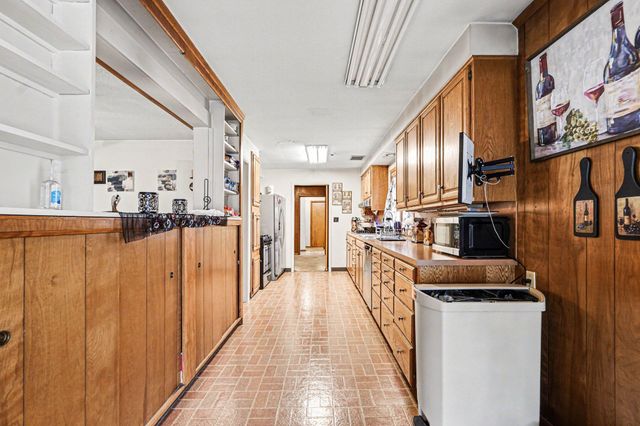 145 Pleasantview Drive, Battle Creek, MI 49017