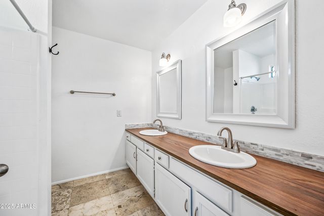 3060 E John Cabot Drive, Phoenix, AZ 85032