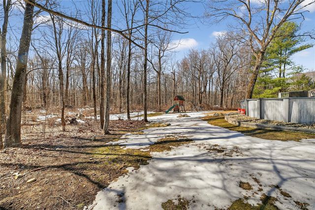 9 Mohawk Lane, Yorktown Heights, NY 10598