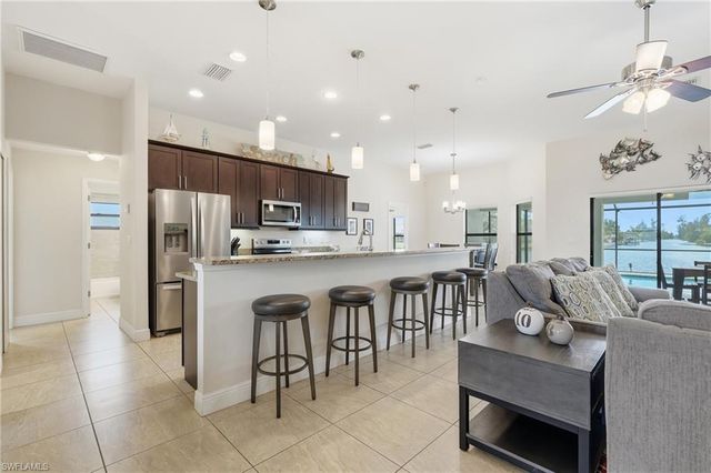 206 NE 21st AVE, Cape Coral, FL 33909