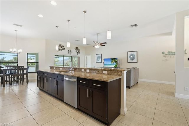 206 NE 21st AVE, Cape Coral, FL 33909