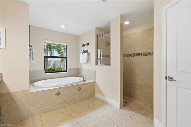 206 NE 21st AVE, Cape Coral, FL 33909