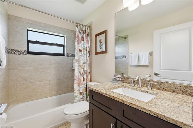 206 NE 21st AVE, Cape Coral, FL 33909