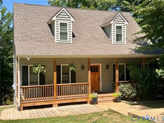 6531 Lakeside Dr, Quinton, VA 23141