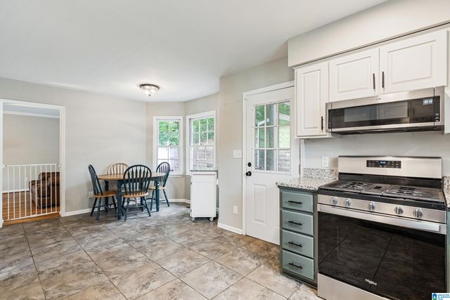 129 S RUN CIRCLE, Hoover, AL 35244