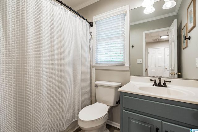 129 S RUN CIRCLE, Hoover, AL 35244