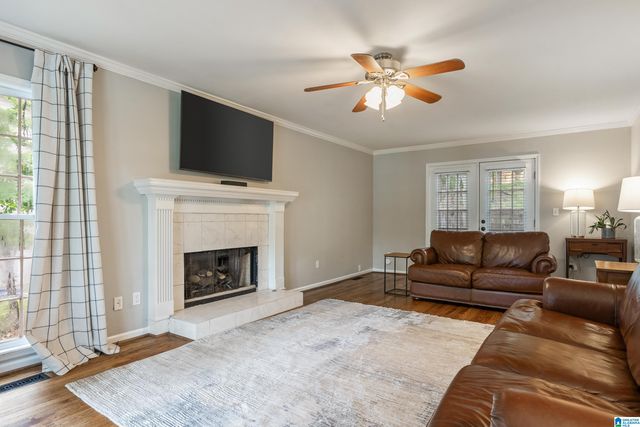 129 S RUN CIRCLE, Hoover, AL 35244